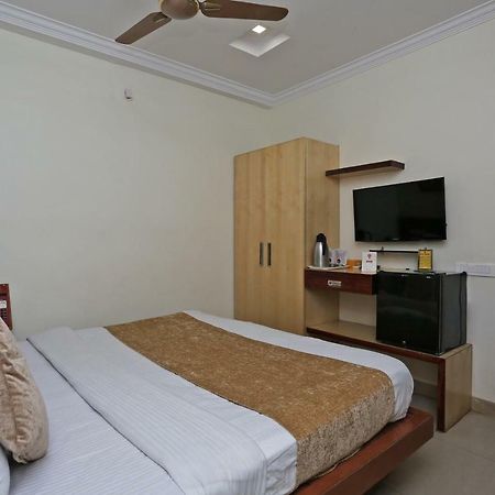 Oyo 3019 Hotel Lingaraj 布巴内什瓦尔 外观 照片
