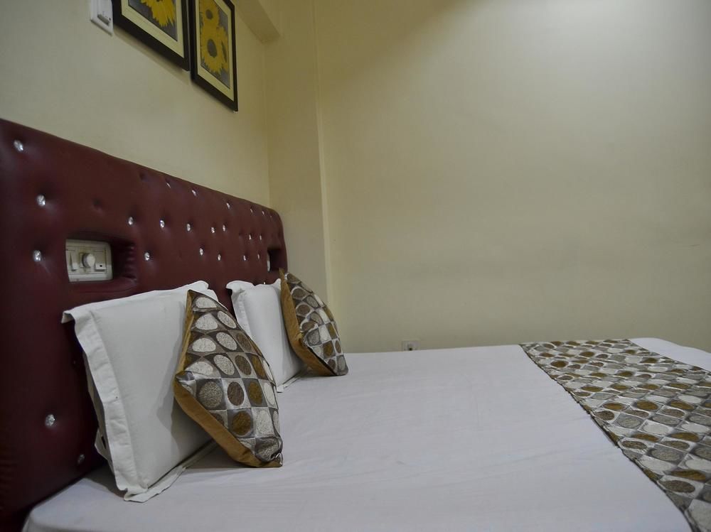Oyo 3019 Hotel Lingaraj 布巴内什瓦尔 外观 照片