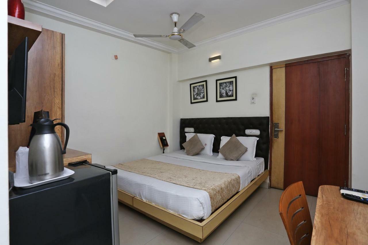 Oyo 3019 Hotel Lingaraj 布巴内什瓦尔 外观 照片